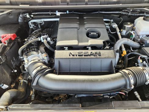 Used 2025 Nissan Frontier PRO-4X w/ Tow Package AWD/4WD image 34