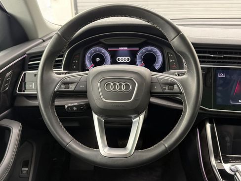 Used 2023 Audi Q8 Prestige AWD/4WD image 11
