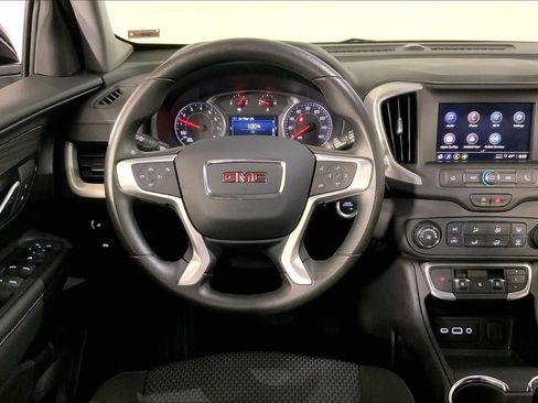 Used 2024 GMC Terrain SLE image 5