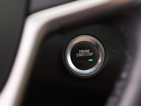 Used 2018 GMC Terrain SLE w/ Driver Convenience Package FWD image 14