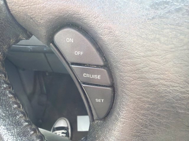 Used 2005 Chrysler Town & Country Touring FWD image 27