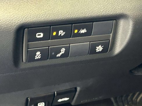 Used 2025 Nissan Kicks Play S FWD image 17