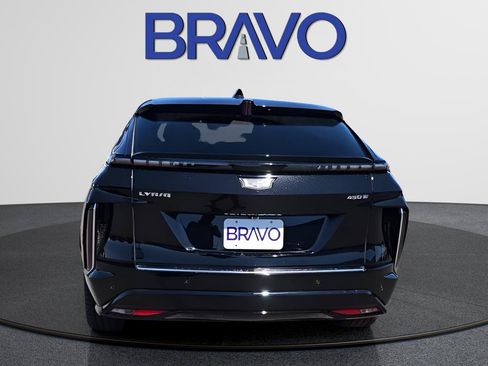 New 2024 Cadillac Lyriq Luxury RWD image 6