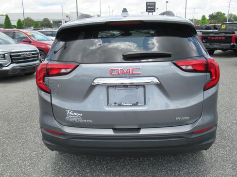 Used 2020 GMC Terrain SLE w/ Driver Convenience Package AWD/4WD image 6