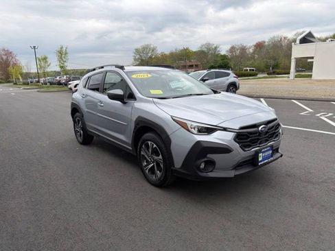 Used 2024 Subaru Crosstrek 2.0i Premium AWD/4WD image 3