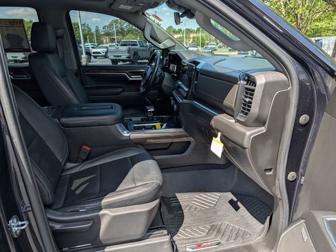 Used 2022 Chevrolet Silverado 1500 RST AWD/4WD image 18