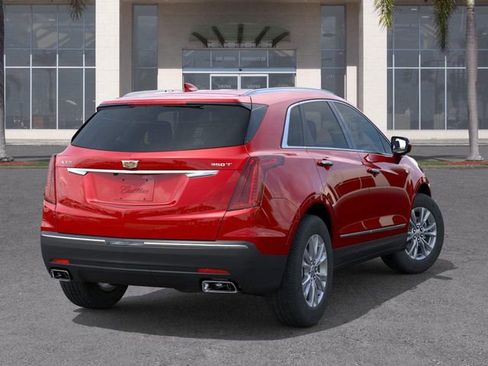 New 2026 Cadillac XT5 Luxury image 4