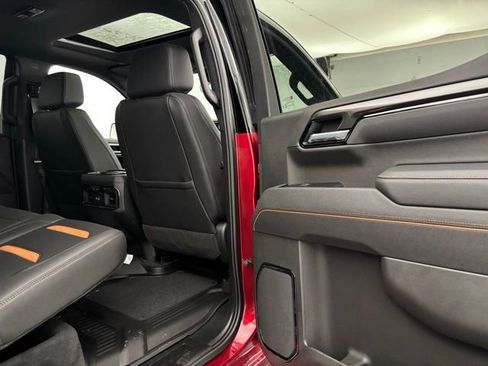 New 2025 GMC Sierra 1500 AT4 w/ AT4 Premium Package image 38