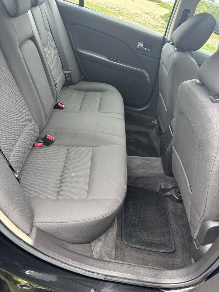 Used 2010 Ford Fusion SE FWD image 20