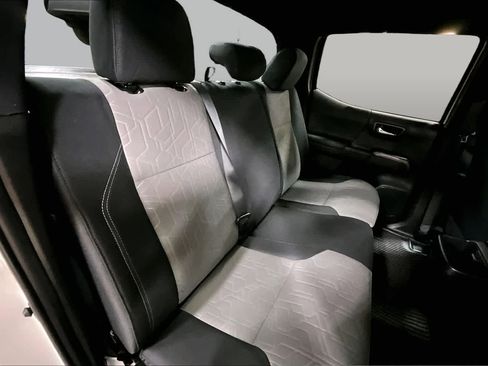 Certified 2023 Toyota Tacoma TRD Off-Road AWD/4WD image 18