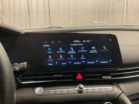 Used 2023 Hyundai Elantra SEL w/ Convenience Package image 20