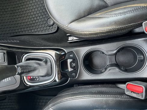 Used 2020 Jeep Compass Latitude image 17