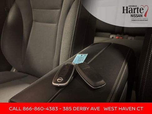 Certified 2023 Nissan Rogue S image 14