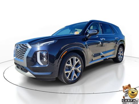 Used 2021 Hyundai Palisade Limited w/ Winter Package AWD/4WD image 2