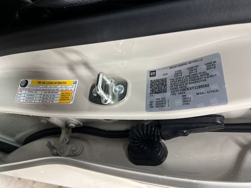 New 2026 GMC Canyon Elevation w/ Convenience Package image 26