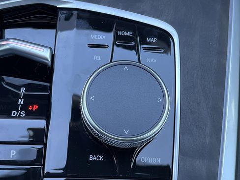 New 2026 BMW X5 xDrive50e w/ Climate Comfort Package image 8