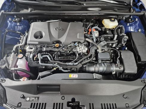 New 2026 Toyota Camry Hybrid FWD image 8