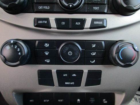 Used 2009 Ford Focus SES image 24