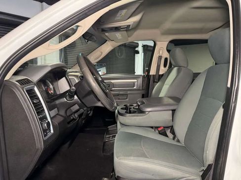 Used 2019 RAM 1500 Classic SLT AWD/4WD image 23