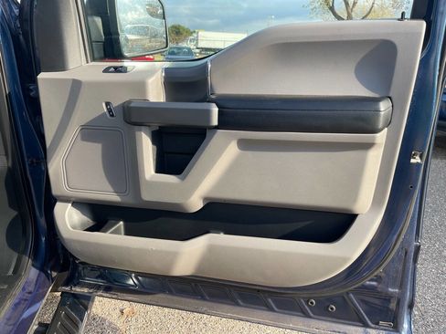 Used 2016 Ford F150 XLT w/ Equipment Group 302A Luxury AWD/4WD image 19
