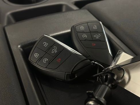 Certified 2025 Chevrolet Silverado 1500 LT image 38