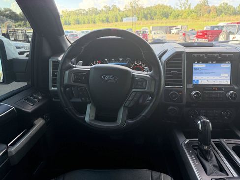 Used 2018 Ford F150 Raptor w/ Equipment Group 802A Luxury AWD/4WD image 8