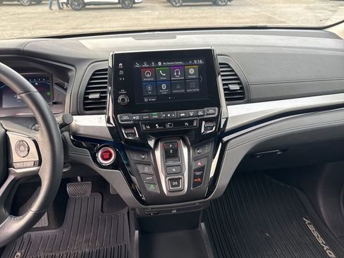 Used 2023 Honda Odyssey Touring image 19
