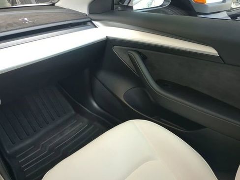 Used 2023 Tesla Model 3 Standard Range RWD image 18