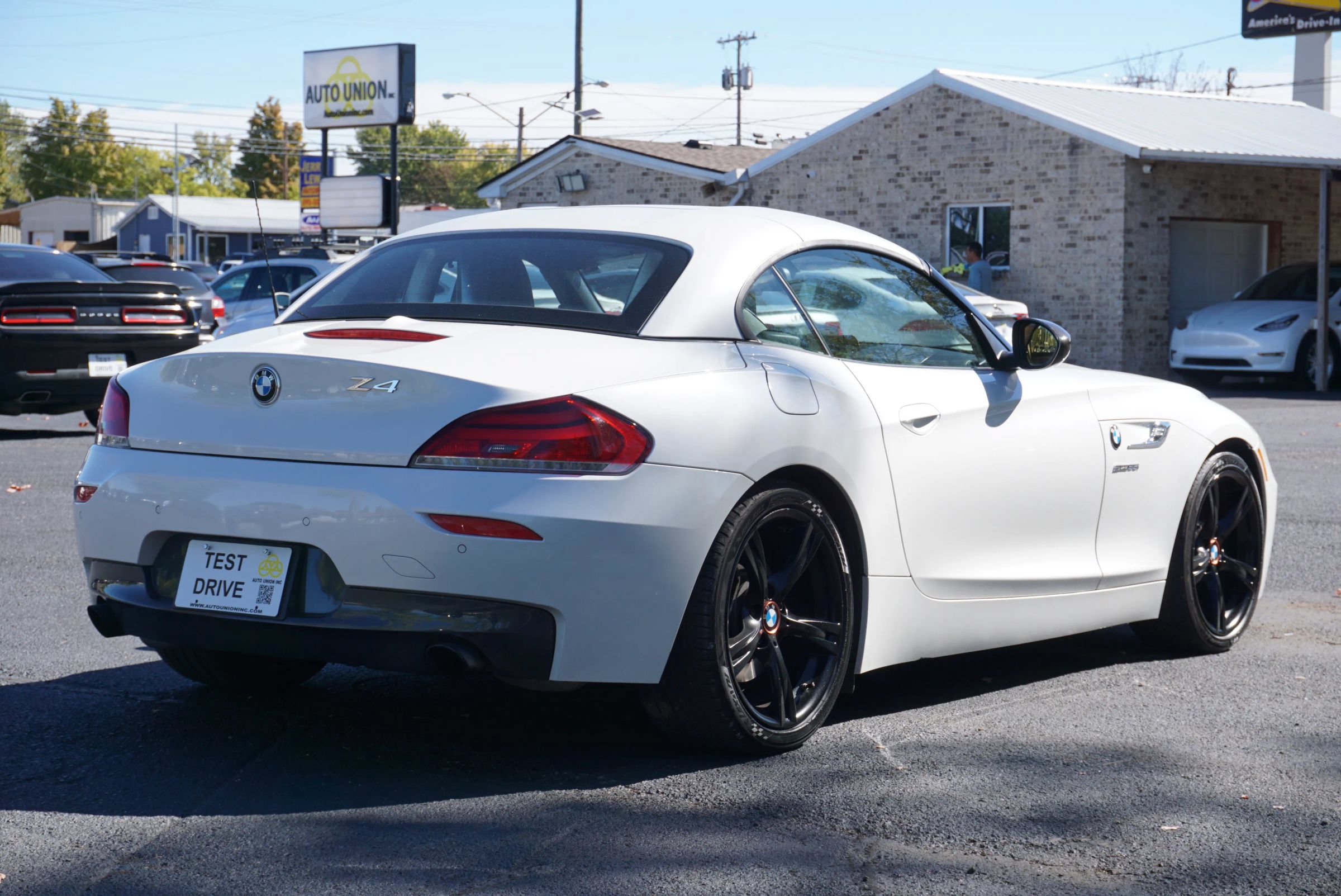 Used 2012 BMW Z4 sDrive35i w/ M Sport/Canyon Brown Pkg RWD image 5