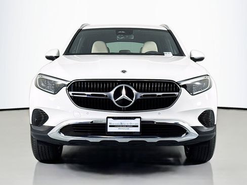 Used 2023 Mercedes-Benz GLC 300 image 2