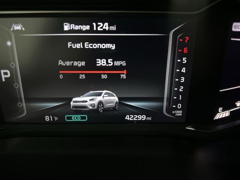 Used 2021 Kia Niro Touring image 15