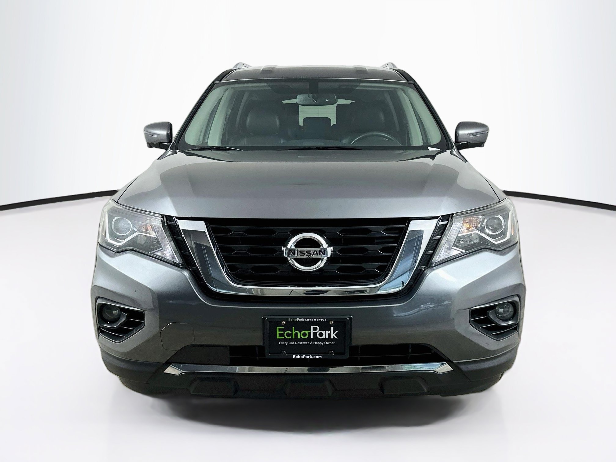 Used 2020 Nissan Pathfinder SL AWD/4WD image 2