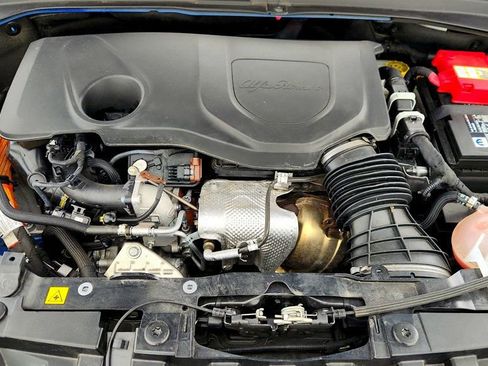 Used 2024 Alfa Romeo Tonale Veloce image 32