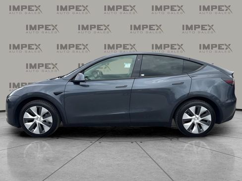 Used 2020 Tesla Model Y Long Range AWD/4WD image 2