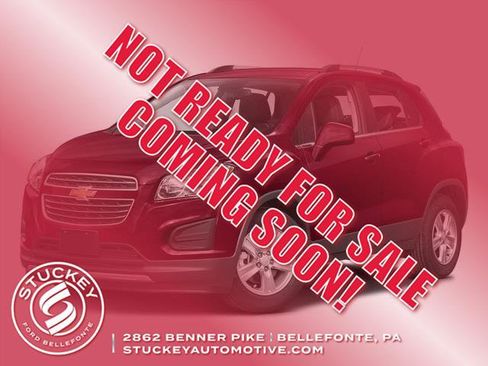 Used 2016 Chevrolet Trax LT w/ LT Convenience Package AWD/4WD image 1