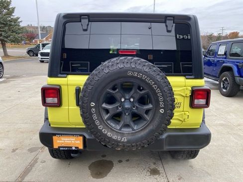 Certified 2023 Jeep Wrangler Willys image 4