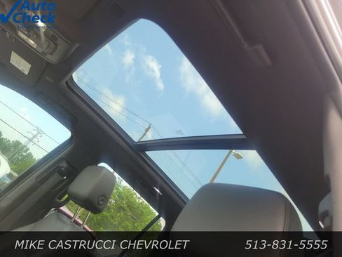 Used 2023 Chevrolet Tahoe Z71 w/ Z71 Off-Road Package AWD/4WD image 23