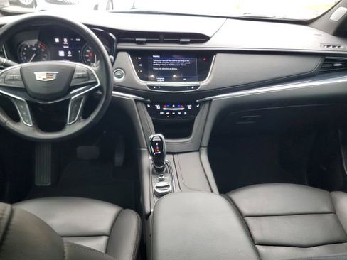 Certified 2024 Cadillac XT5 Premium Luxury w/ Technology Package FWD image 15