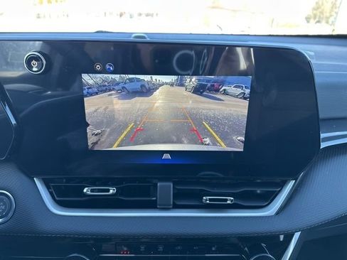 New 2026 Chevrolet Equinox LT w/ LPO, Floor Liner Package image 19