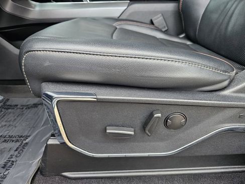 Used 2023 Ford F150 Lariat w/ FX4 Off-Road Package image 14