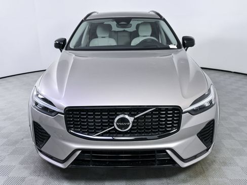 Certified 2024 Volvo XC60 B5 Ultimate AWD/4WD image 37