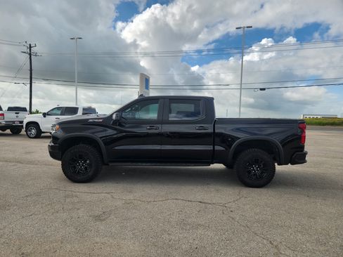 Used 2026 Chevrolet Silverado 1500 ZR2 AWD/4WD image 4