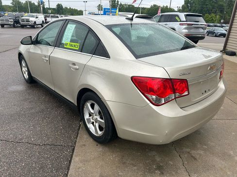 Used 2013 Chevrolet Cruze LT FWD image 7