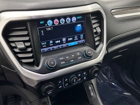 Used 2019 GMC Acadia SLT image 11