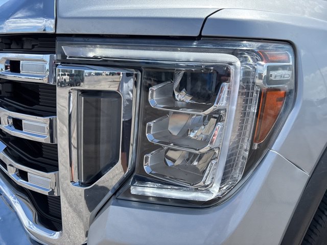 Used 2022 GMC Sierra 3500 SLE w/ SLE Value Package AWD/4WD image 9