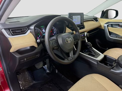Used 2022 Toyota RAV4 XLE image 23