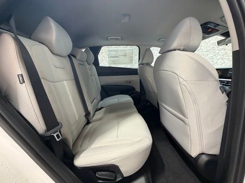 New 2026 Hyundai Tucson SEL FWD image 12