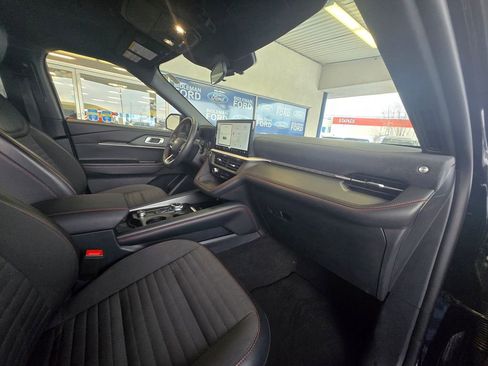 Used 2025 Ford Explorer ST-Line image 28