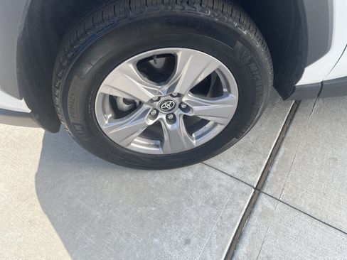 Certified 2025 Toyota RAV4 XLE AWD/4WD image 9