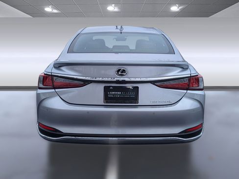 Certified 2025 Lexus ES 300h w/ Luxury Package image 11
